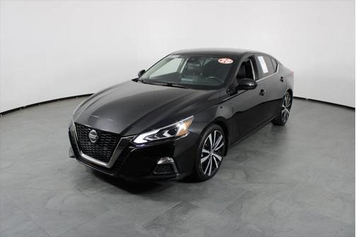 2020 Nissan Altima SR FWD