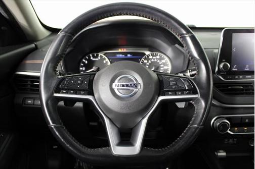 2020 Nissan Altima SR FWD