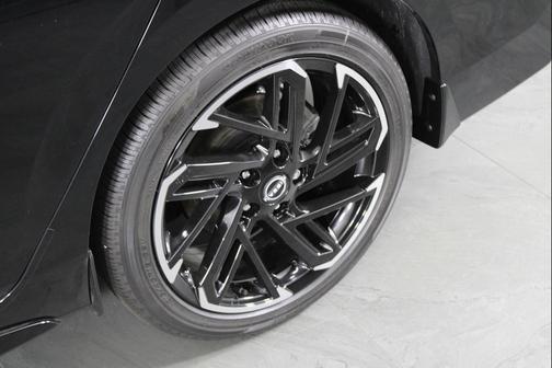 Super Black 2026 Nissan Sentra SR