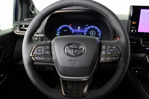 2025 Toyota Sienna Platinum 7 Passenger