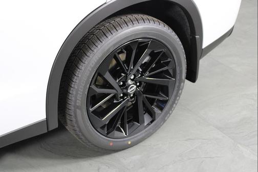 Alpine Frost 2026 Nissan Rogue SL