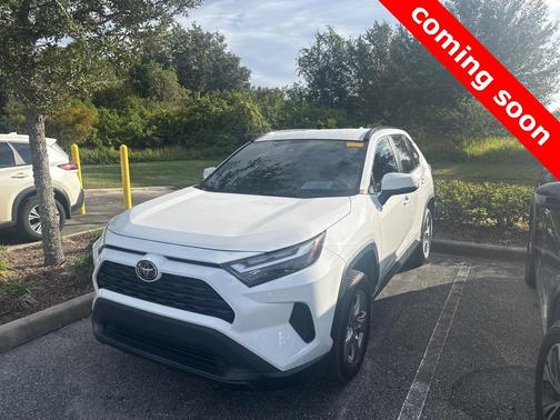2023 Toyota RAV4 XLE