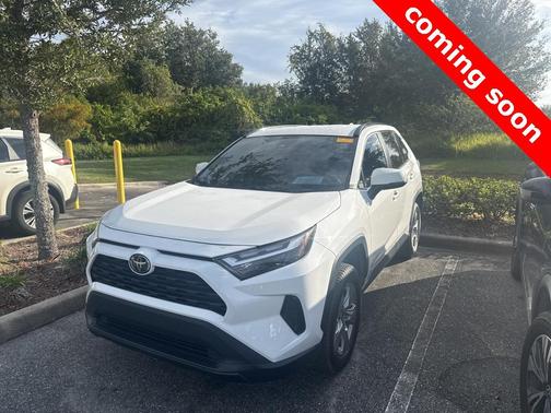 2023 Toyota RAV4 XLE