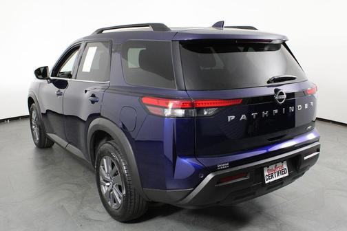 2025 Nissan Pathfinder SV 4WD