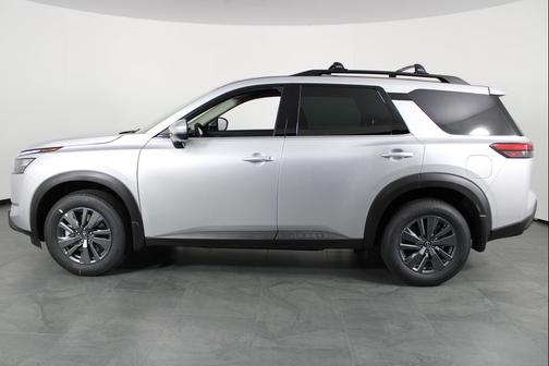 2025 Nissan Pathfinder SV FWD