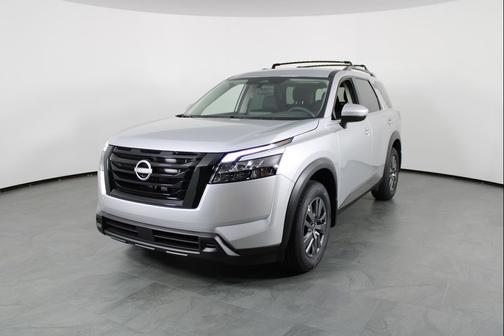 2025 Nissan Pathfinder SV FWD