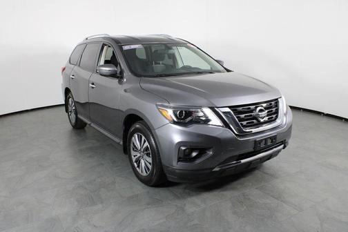 Gun Metallic 2020 Nissan Pathfinder SV 4WD