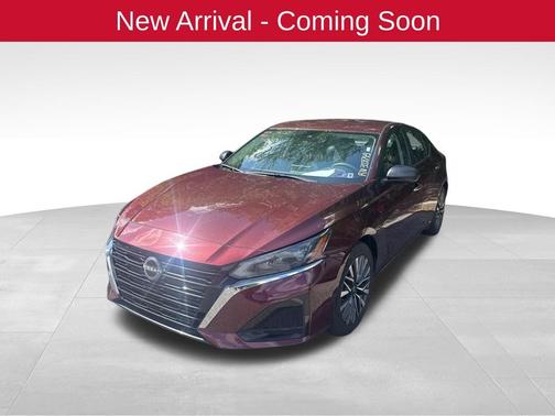 Garnet Pearl Metallic 2024 Nissan Altima 2.5 SV