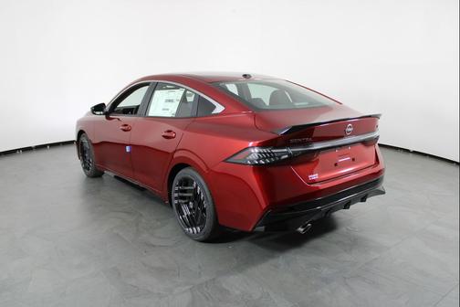 Scarlet Ember Tintcoat 2026 Nissan Sentra SR