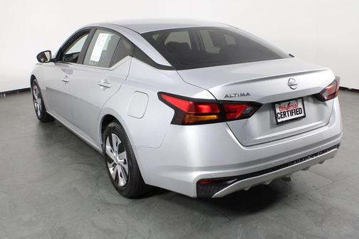 Brilliant Silver Metallic 2024 Nissan Altima S FWD