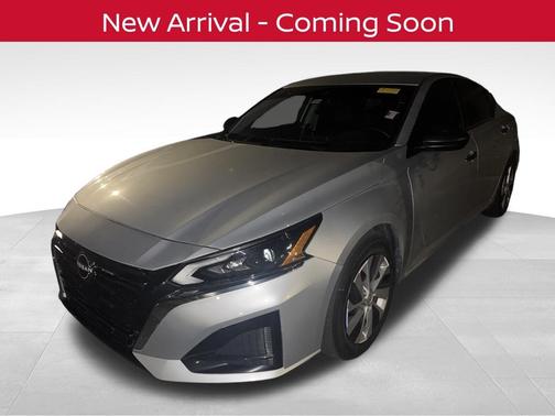 Brilliant Silver Metallic 2024 Nissan Altima 2.5 S
