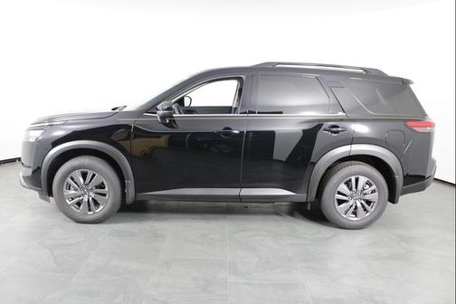 2025 Nissan Pathfinder SV FWD