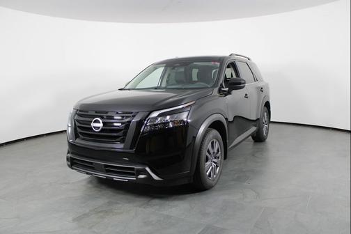 2025 Nissan Pathfinder SV FWD