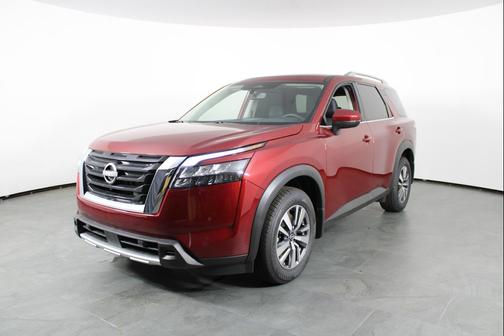 2025 Nissan Pathfinder SL FWD