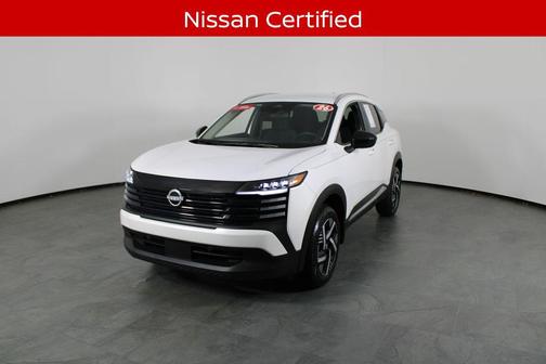 Aspen White Tricoat 2026 Nissan Kicks SV