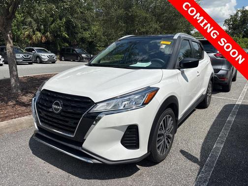 2022 Nissan Kicks SV
