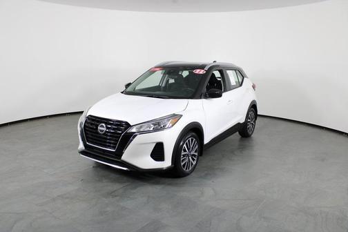 2022 Nissan Kicks SV