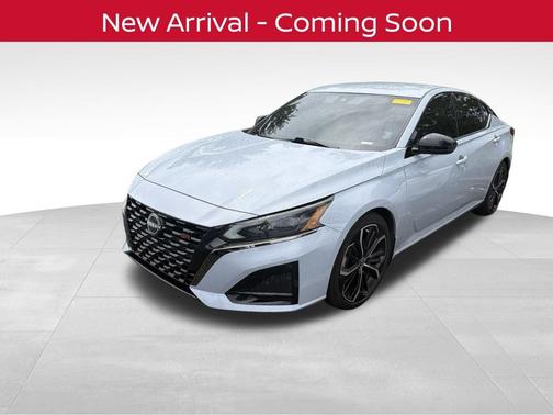 Gray Sky Pearl 2023 Nissan Altima SR FWD