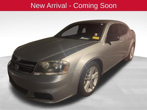 Billet Silver Metallic Clearcoat 2014 Dodge Avenger SE