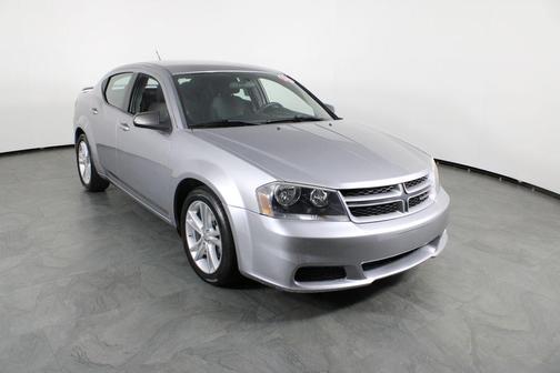 Billet Silver Metallic Clearcoat 2014 Dodge Avenger SE
