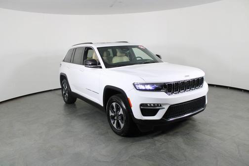 Bright White Clearcoat 2024 Jeep Grand Cherokee 4xe Base