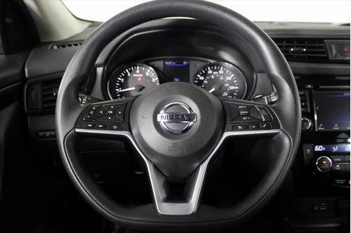 2020 Nissan Rogue Sport SV