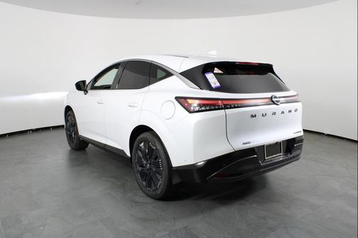 Everest White Pearl Tricoat 2026 Nissan Murano Platinum