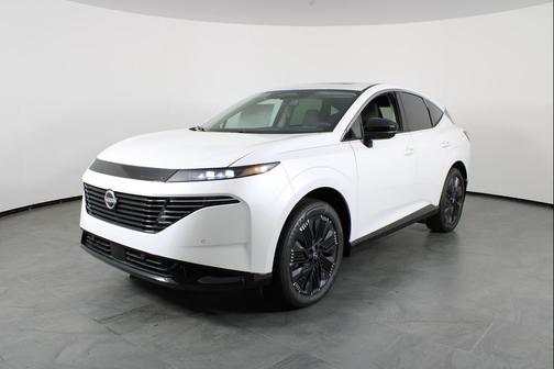 Everest White Pearl Tricoat 2026 Nissan Murano Platinum