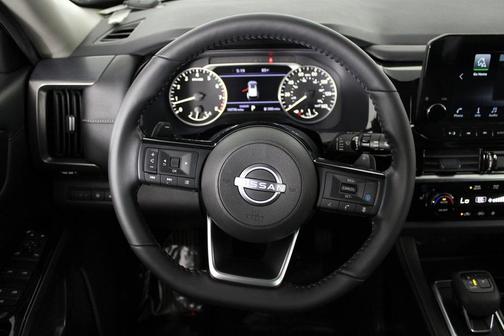 2024 Nissan Pathfinder SL FWD