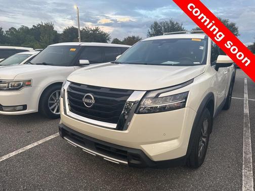 2024 Nissan Pathfinder SL FWD