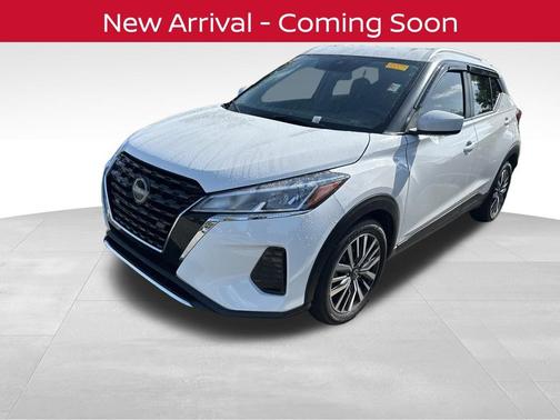 Fresh Powder 2024 Nissan Kicks SV