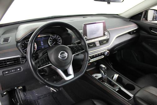 2021 Nissan Altima SR VC-Turbo FWD