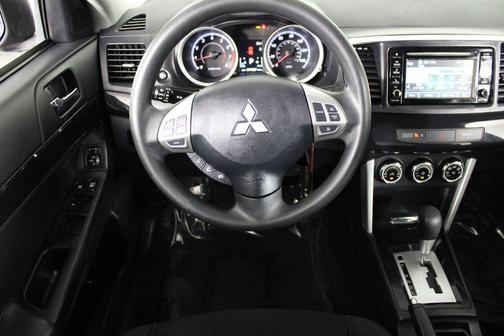 2017 Mitsubishi Lancer ES