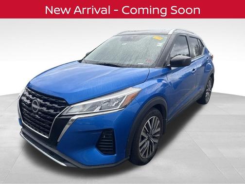 Electric Blue Metallic/Super Black 2023 Nissan Kicks SV