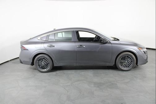 Gun Metallic 2027 Nissan Sentra SV