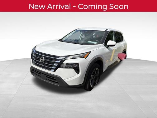 Everest White Pearl 2025 Nissan Rogue SV