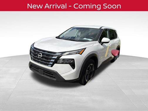 Everest White Pearl 2025 Nissan Rogue SV