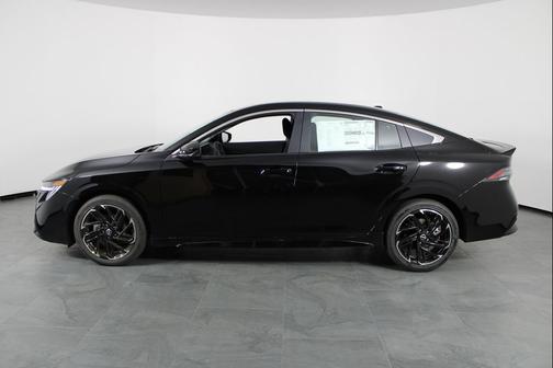 Super Black 2026 Nissan Sentra SR