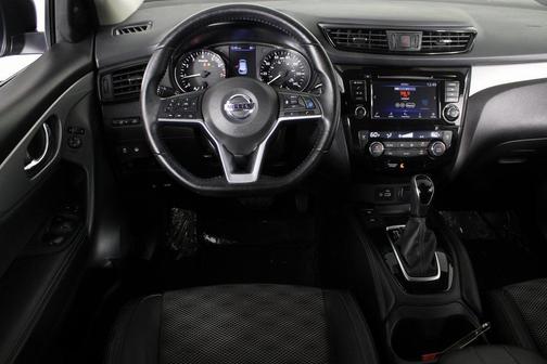 2020 Nissan Rogue Sport SV