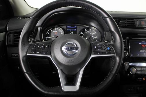 2020 Nissan Rogue Sport SV