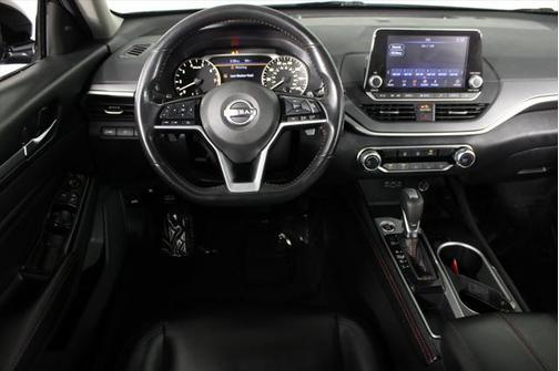 2023 Nissan Altima SR FWD