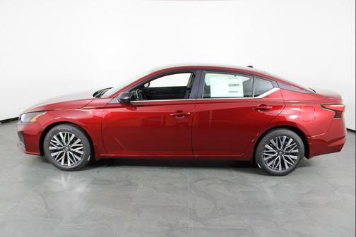 Scarlet Ember Tintcoat 2026 Nissan Altima 2.5 SV