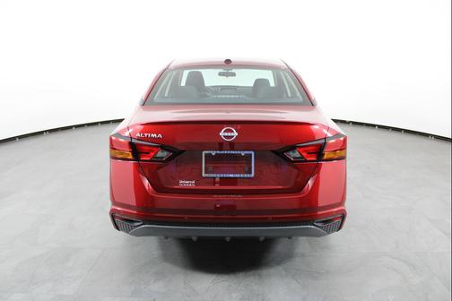 Scarlet Ember Tintcoat 2026 Nissan Altima 2.5 SV