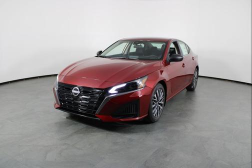 Scarlet Ember Tintcoat 2026 Nissan Altima 2.5 SV