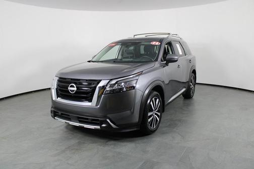 2024 Nissan Pathfinder Platinum FWD