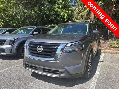 2024 Nissan Pathfinder Platinum FWD