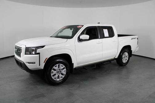 2023 Nissan Frontier SV