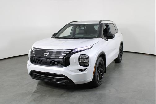 Alpine Frost 2026 Nissan Rogue Platinum