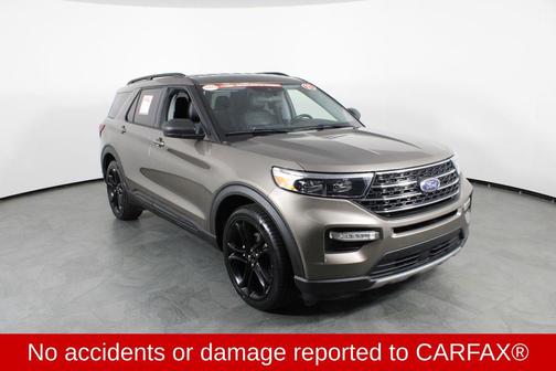 STONE GRAY METALLIC 2021 Ford Explorer XLT