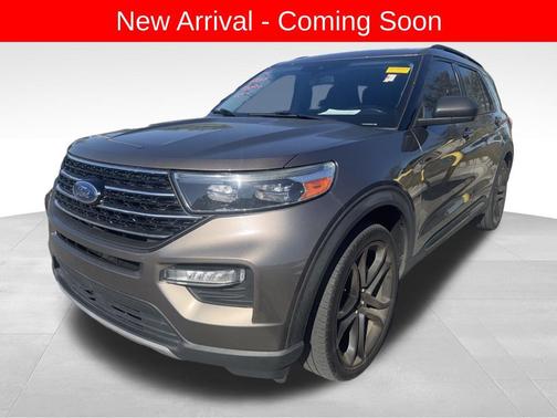 STONE GRAY METALLIC 2021 Ford Explorer XLT